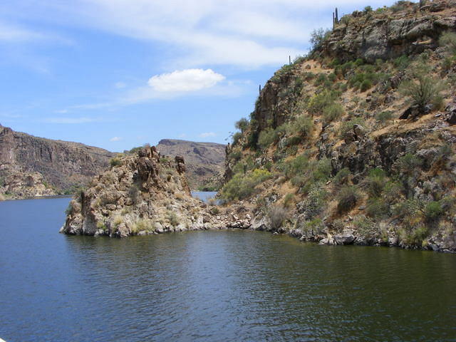  Canyon Lake, AZ